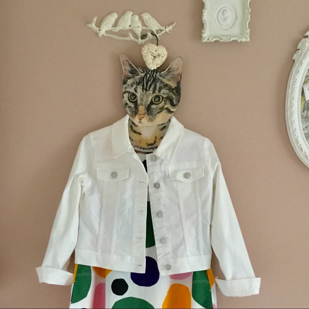 Kids White Jean Jacket ( fits women 32B,27"waist )